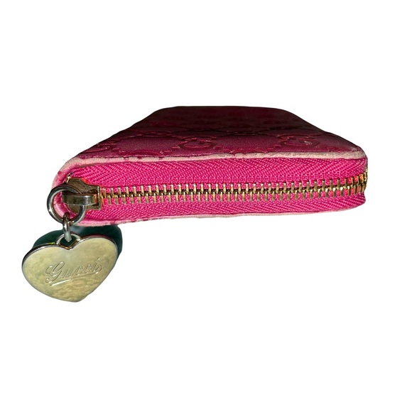 Authentic Gucci GG Zippy Wallet - Picture 5 of 10